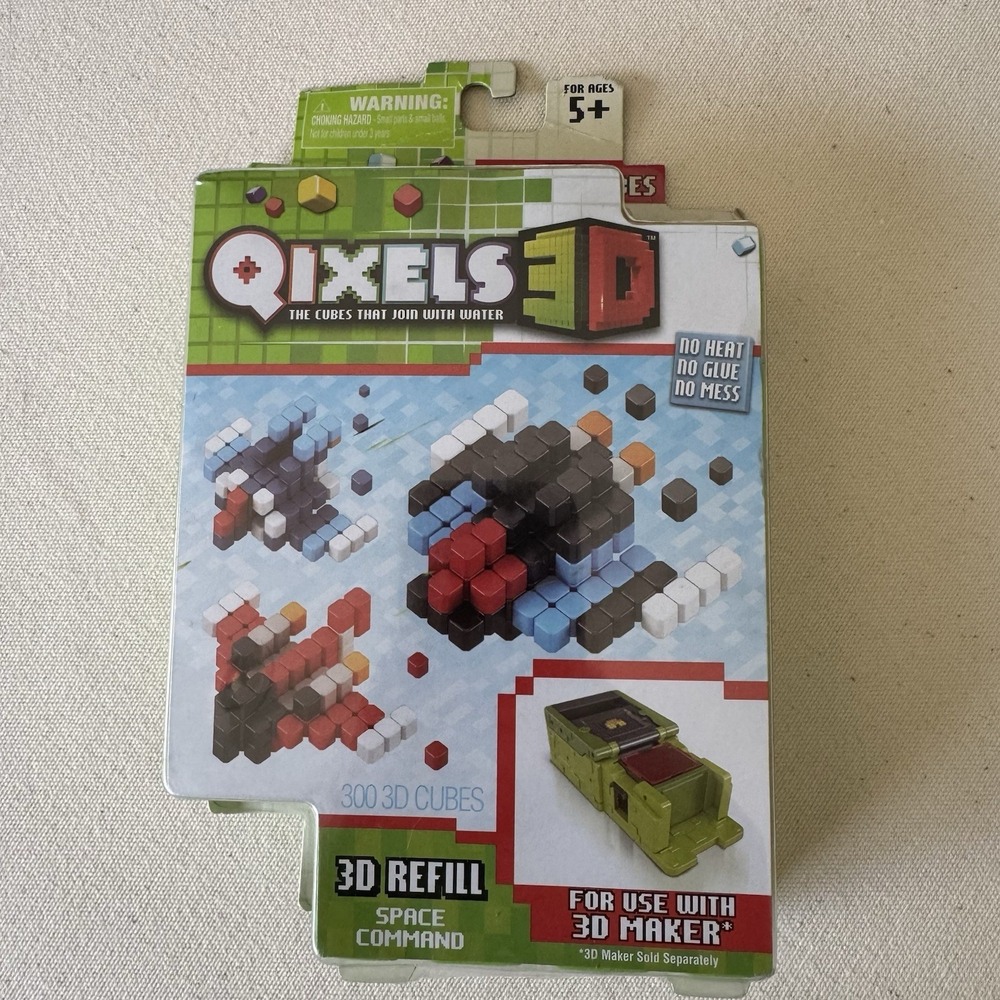 Brand New Qixels 3D Space Command Refill Kit ***For Use With 3-D Maker***